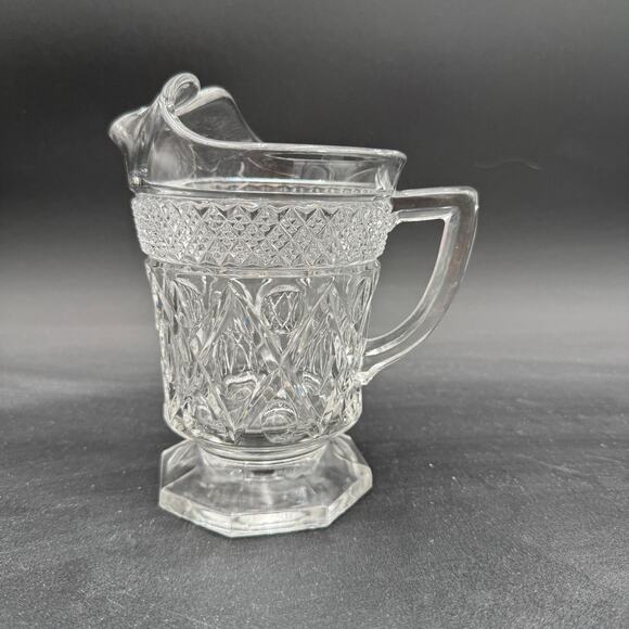 Vintage Pint Pitcher Cape Cod by Imperial Glass Ohio Glassware - Picture 3 of 8